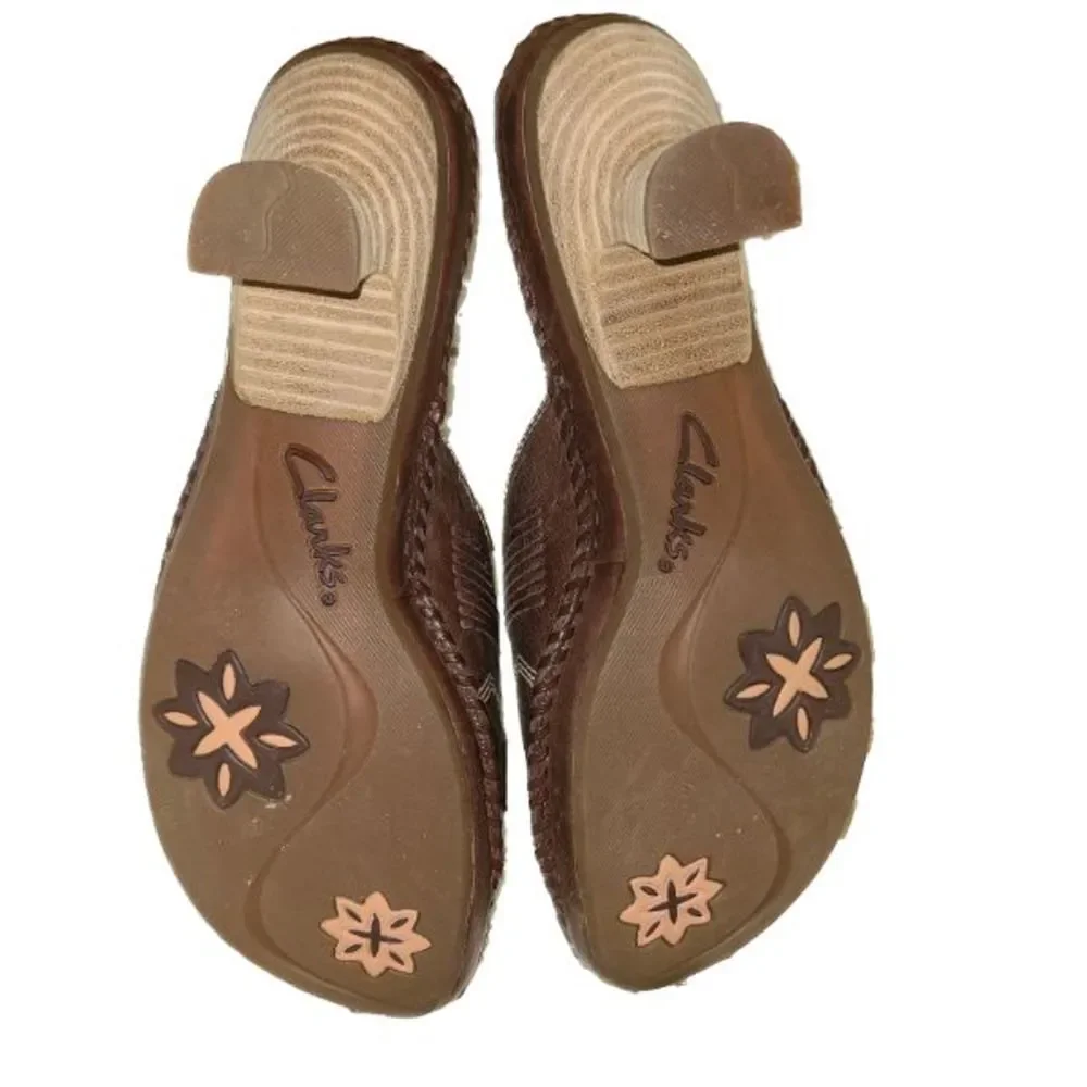 Women's Clarks Slide On Sandals Size 7M